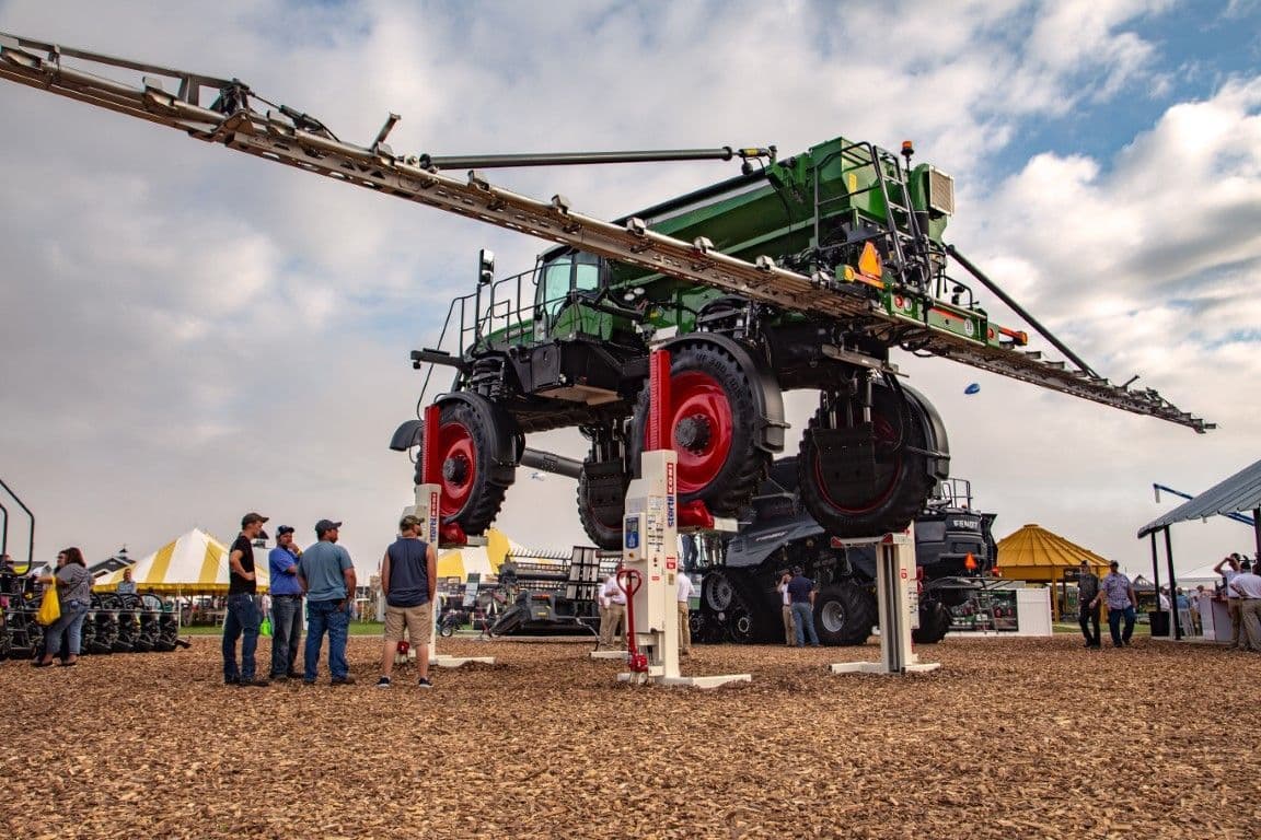 Stertil-Koni with AGCO Fendt Farming Equipment in the News