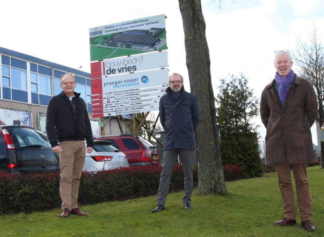 From left to right: Albert Adema (Owner and Director of Bouwbedrijf De Vries Leeuwarden bv), Ulbe Bijlsma (President and CEO of the Stertil Group) and Jaap Ruedisulj (Architect from Heldoorn Ruedisulj Architecten BNA).