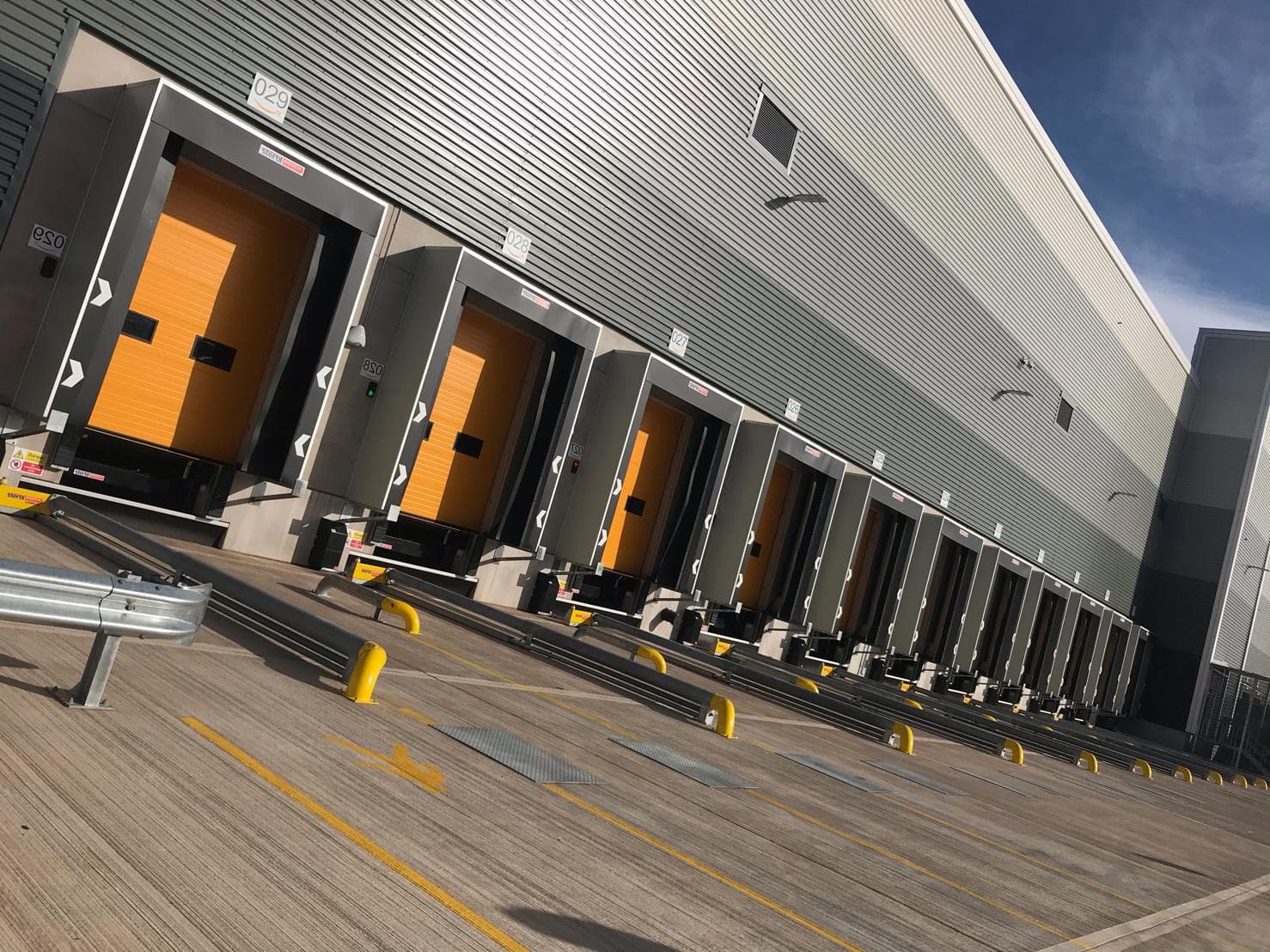 Cross docking possible with the COMBILOK SWAP