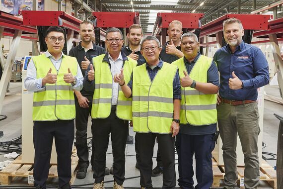 Stertil-Koni welcomes customers from singapore and distributor Alniff